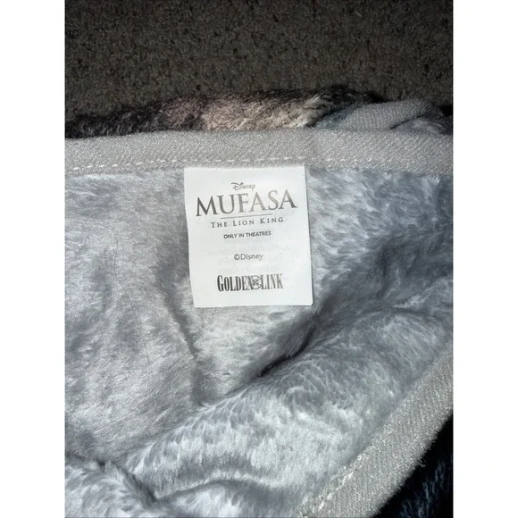 Disney Mufasa The Lion King Blanket & Pillow Set New Cinema‎ Exclusive - Picture 4 of 6